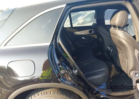 2022 Mercedes-Benz Glc 300 Suv from USA, damaged, VIN W1N0G8DB1NV361939